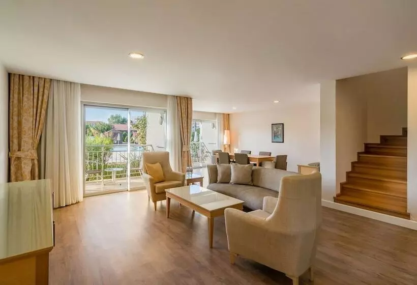 Superior suite with pool view, Radisson Blu Resort & Spa Cesme