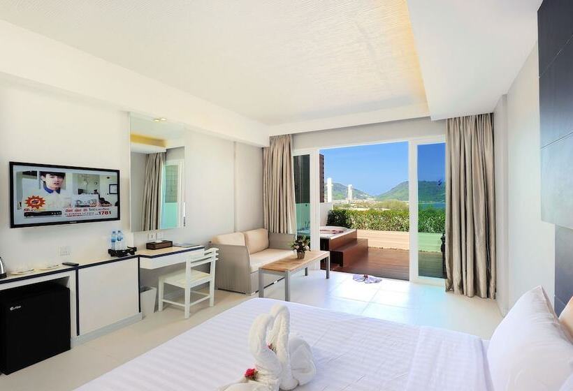 Номер Deluxe с Гидромассажем, Sea Sun Sand Resort & Spa
