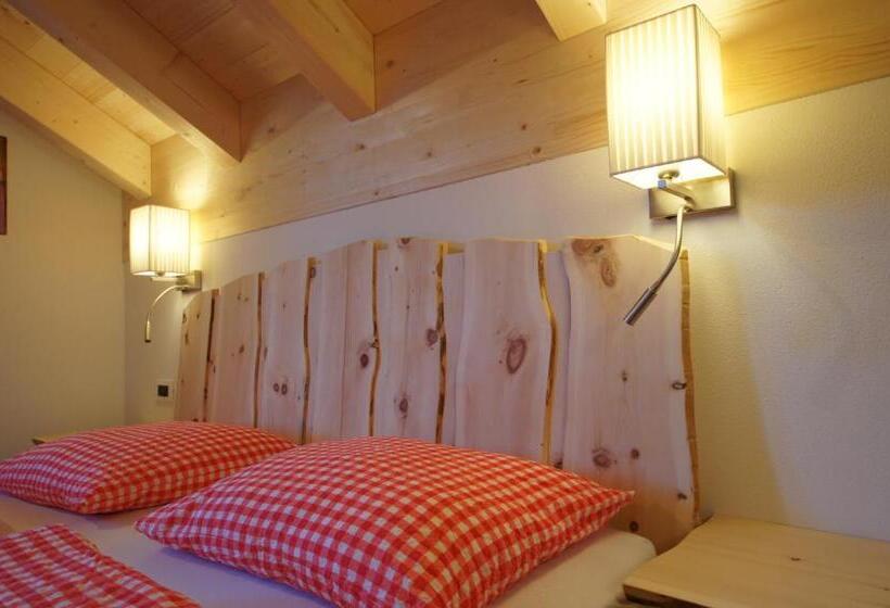 발코니가 있는 2 베드룸 아파트, Garnì Sirio