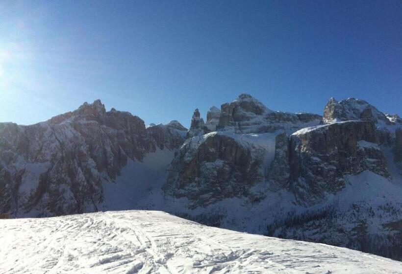 발코니가 있는 2 베드룸 아파트, Garnì Sirio
