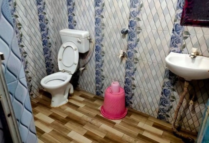 ファミリーステューディオ, Goroomgo Milan Guest House Digha