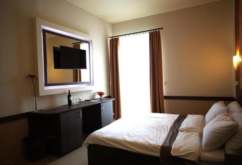 标准间带阳台, La Riva