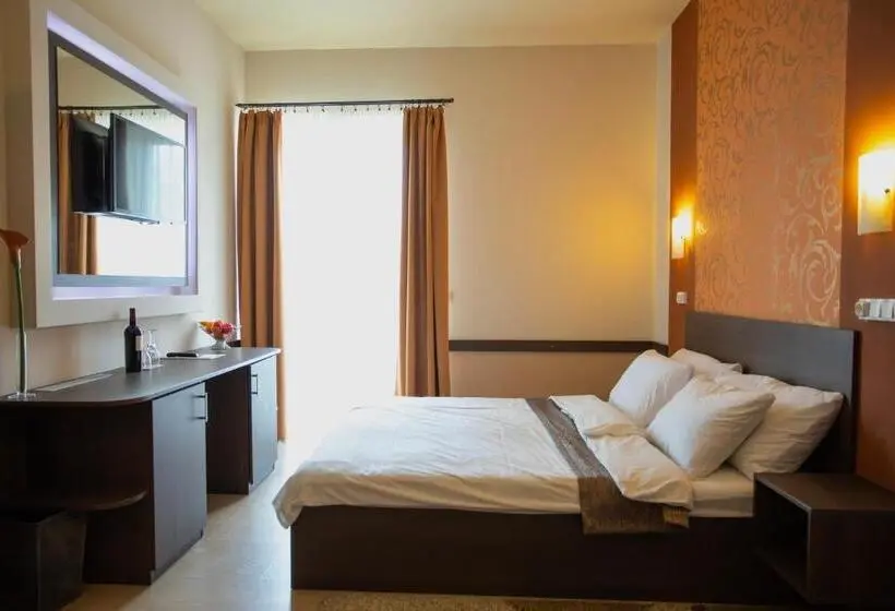 اتاق استاندارد با بالکن, La Riva