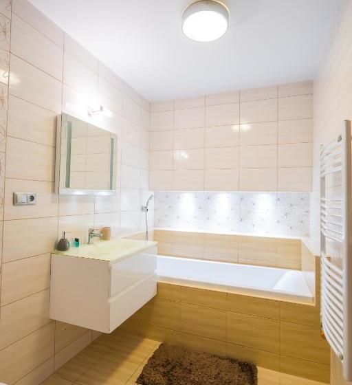 Suite with lake view, La Riva