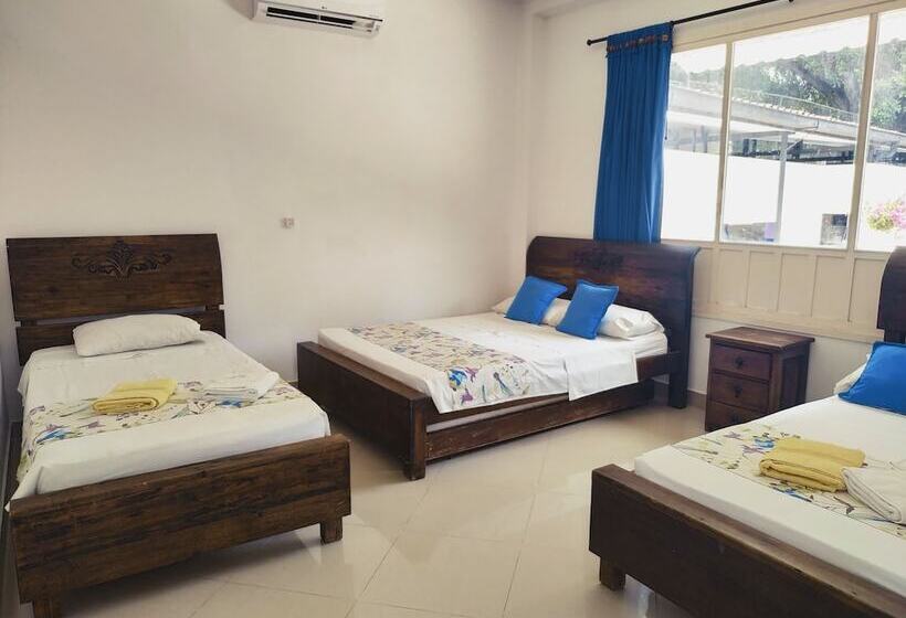 Семейный Номер, Melgar Villa Valeria Boutique