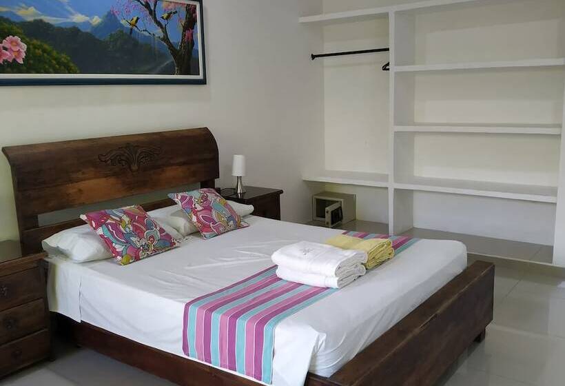 Номер Стандарт Индивидуальный, Melgar Villa Valeria Boutique