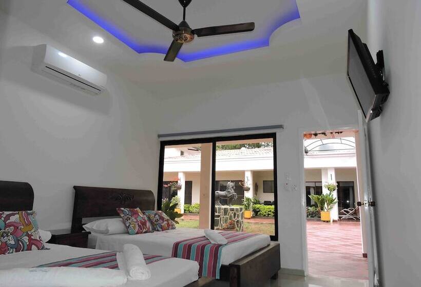 Четырехместный Номер Стандарт, Melgar Villa Valeria Boutique