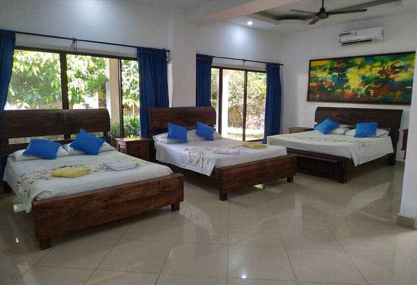 Семейный Номер, Melgar Villa Valeria Boutique