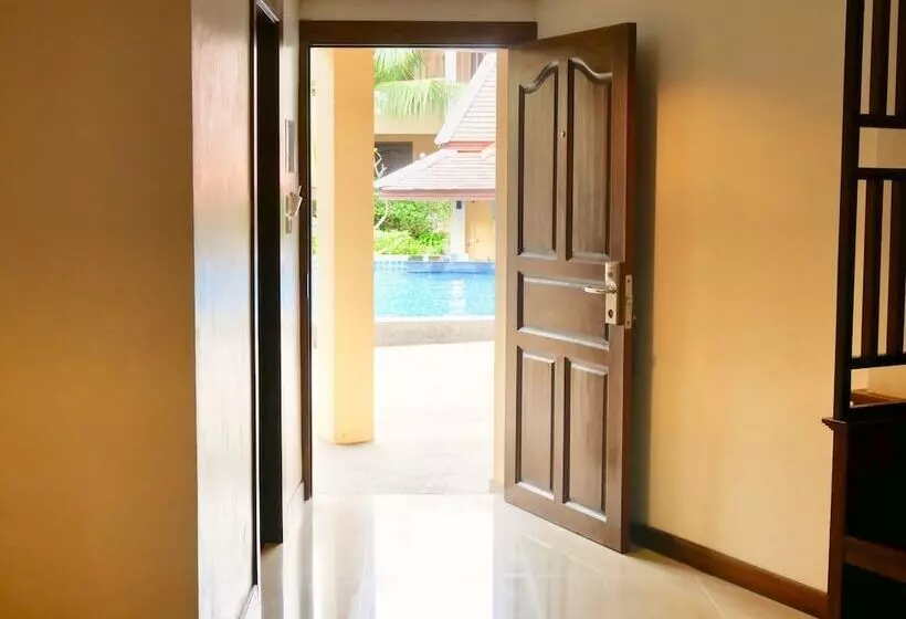 اتاق استاندارد سه تخته با چشم‌انداز استخر, Baan Yuree Resort & Spa   Sha Plus