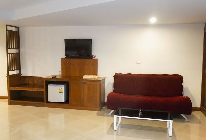 스탠다드 트리플 룸 풀장 전망, Baan Yuree Resort & Spa Sha Plus