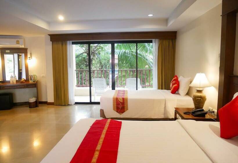 스탠다드 트리플 룸 풀장 전망, Baan Yuree Resort & Spa   Sha Plus