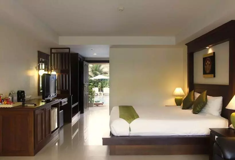 اتاق لوکس با چشم‌انداز استخر, Baan Yuree Resort & Spa   Sha Plus