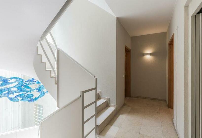 استودیوی استاندارد, Flateli 430 Bcn