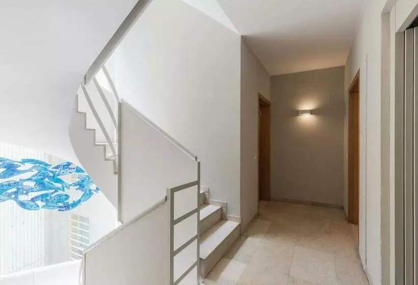 استودیوی استاندارد, Flateli 430 Bcn