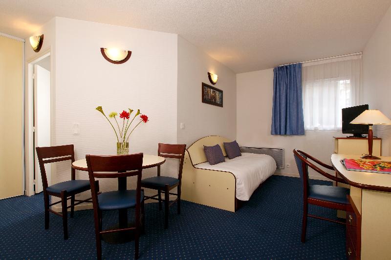 Апартаменты 1 Спальня, Appart City Classic Clermont Ferrand Centre