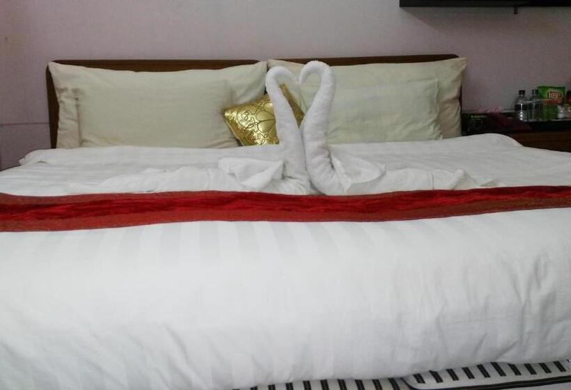 سوییت, Babylon Hotel & Serviced Apartment