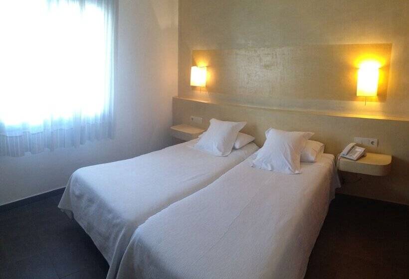 اتاق راحتی, Carmen