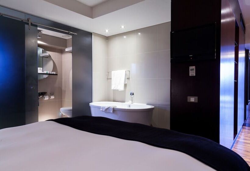 Люкс 2 Спальни, Colosseum Luxury