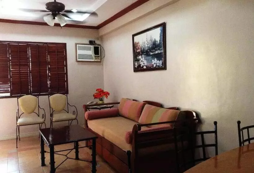 ویلای 1 خوابه, Crown Regency Residences Davao