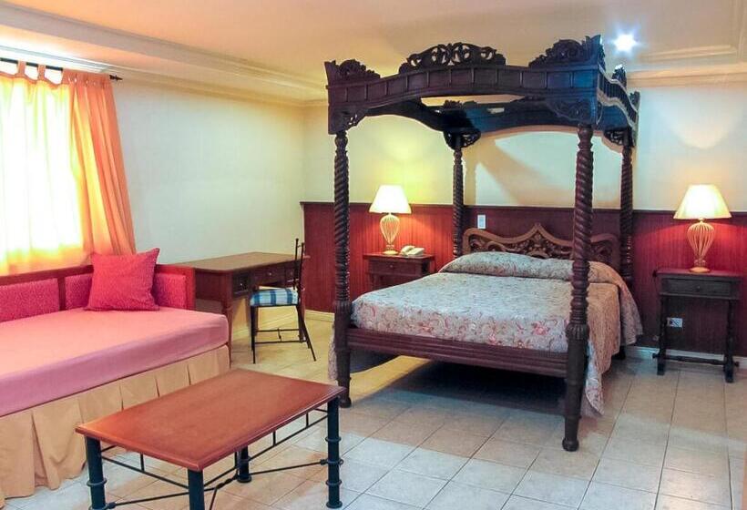 سوئیت پریمیوم, Crown Regency Residences Davao