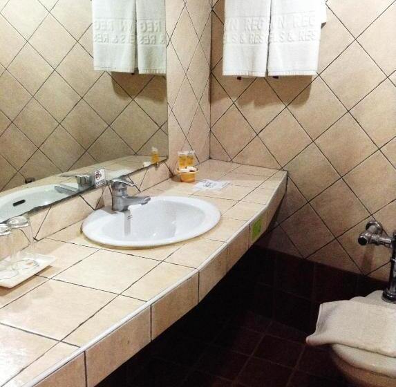 سوئیت پریمیوم, Crown Regency Residences Davao