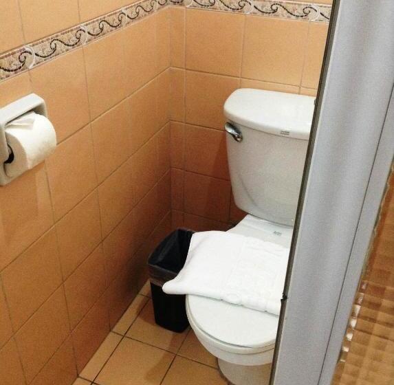 سوئیت پریمیوم, Crown Regency Residences Davao