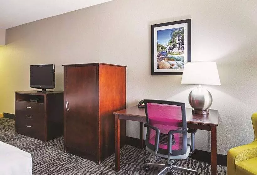 ファミリールーム, La Quinta By Wyndham Fresno Northwest