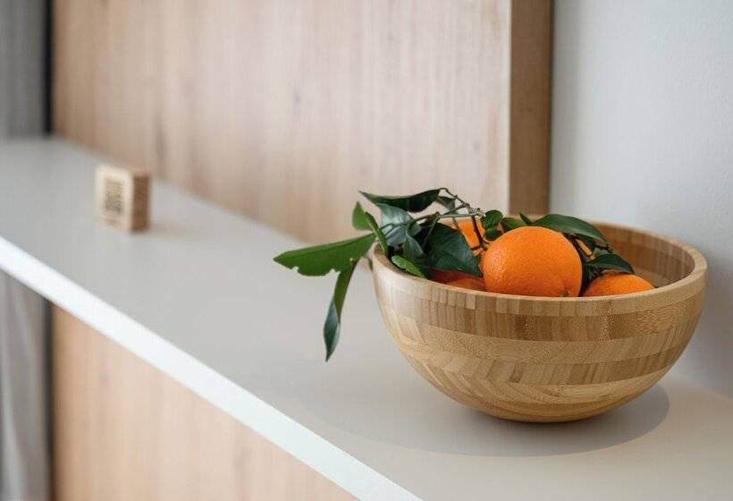 스튜디오 산전망, Marina