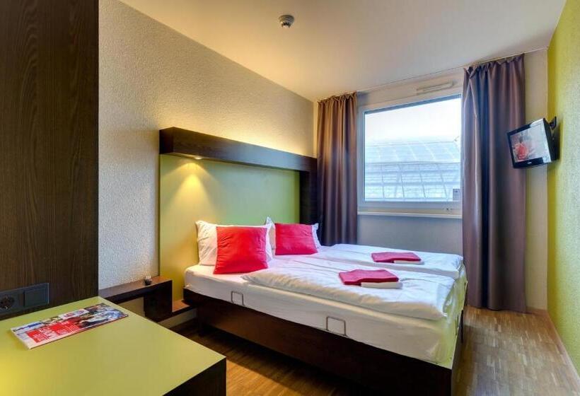 اتاق استاندارد, Meininger Hotel Berlin Hauptbahnhof