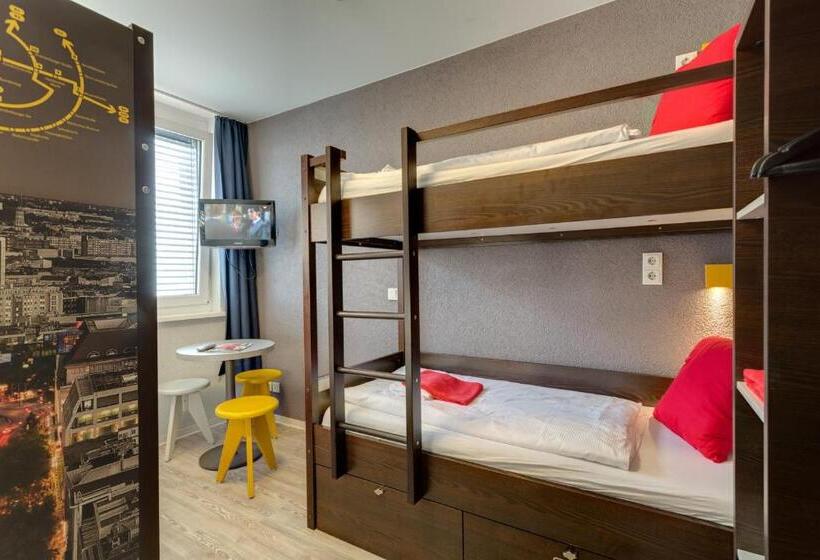 اتاق استاندارد چهار تخته, Meininger Hotel Berlin Hauptbahnhof