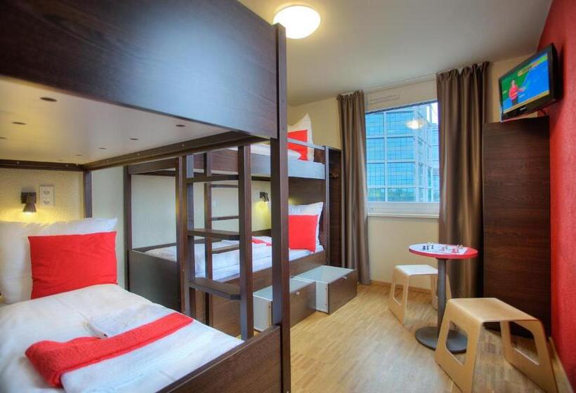 اتاق استاندارد چهار تخته, Meininger Hotel Berlin Hauptbahnhof