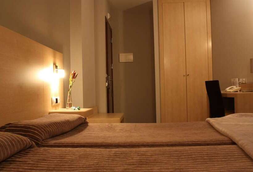 标准间, Pontes Do Eume