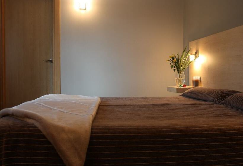 标准间, Pontes Do Eume