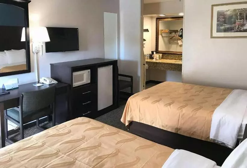 اتاق استاندارد با 2 تخت دوبل, Quality Inn Ontario Airport Convention Center