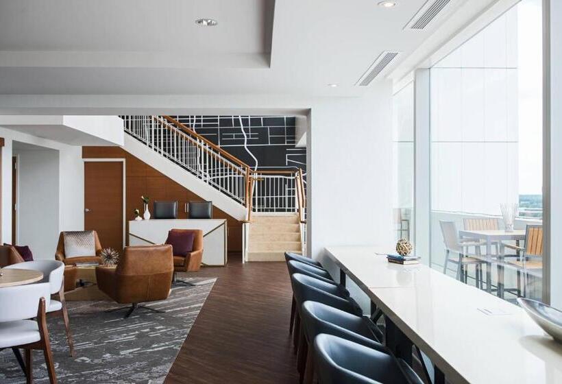 클럽 룸, Renaissance Schaumburg Convention Center