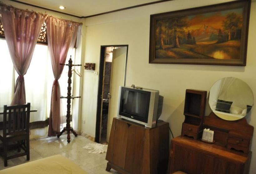 חדר סטנדרט, Ruean Thai