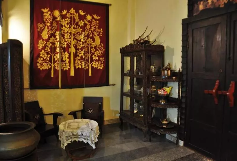 Quarto deluxe, Ruean Thai