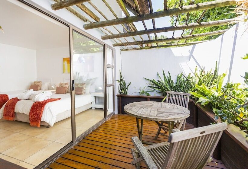 חדר סטנדרט לשלושה, Sandals Guest House