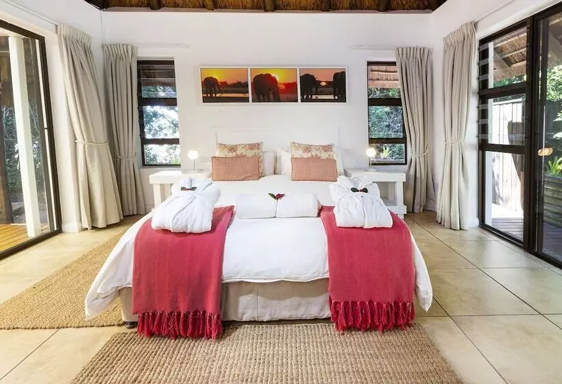 Perhehuone, Sandals Guest House
