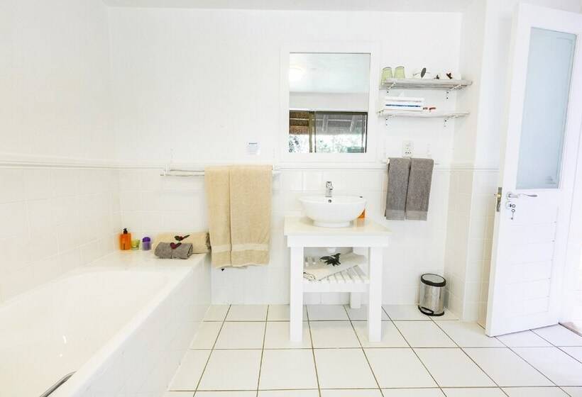 חדר משפחתי, Sandals Guest House