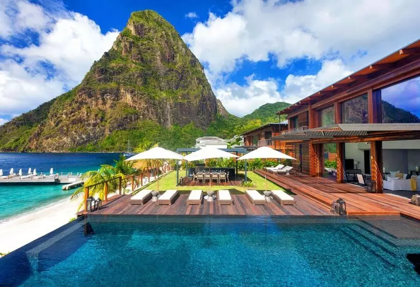 آپارتمان 4 خوابه, Sugar Beach, A Viceroy Resort