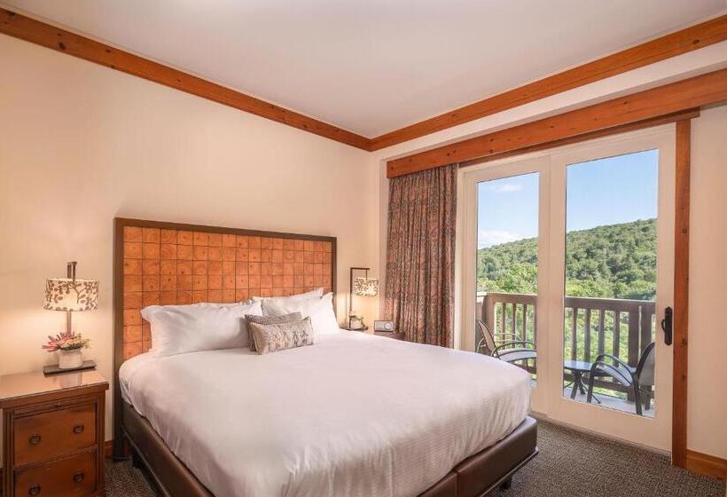 Люкс, The Lodge At Spruce Peak, A Destination By Hyatt Residence