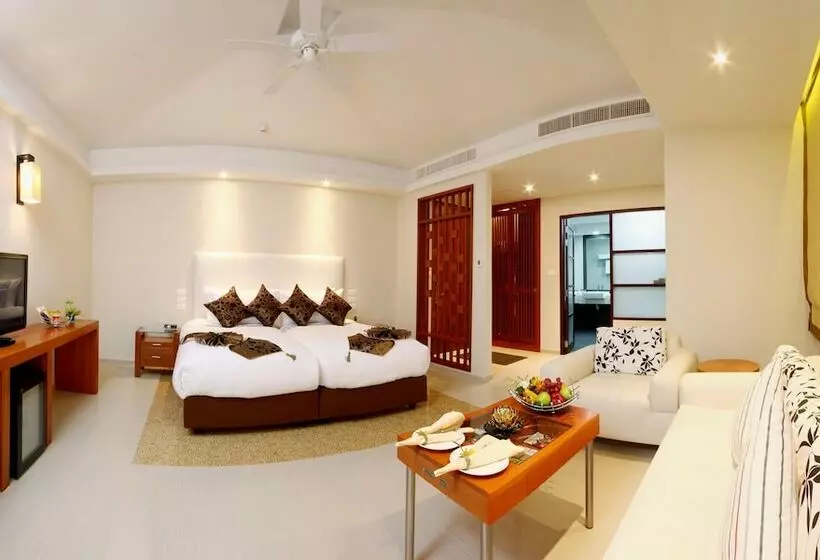 اتاق لوکس با چشمانداز باغ, Kc Resort & Over Water Villas