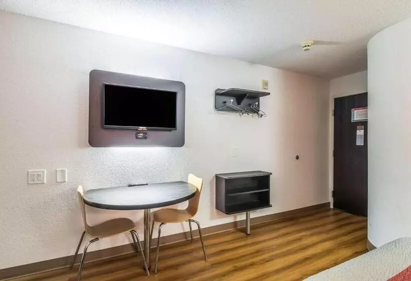 スタンダードルーム, Motel 6 Harvey, Il