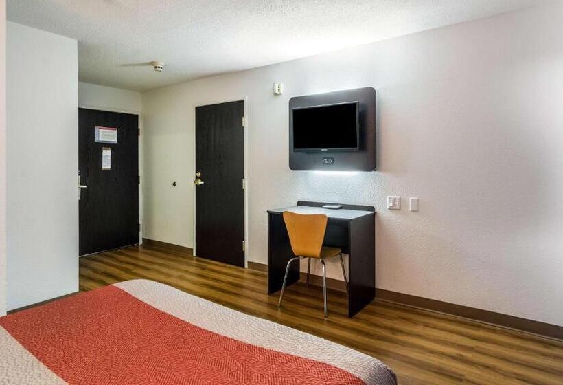 身障者適用スタンダードルーム, Motel 6 Harvey, Il