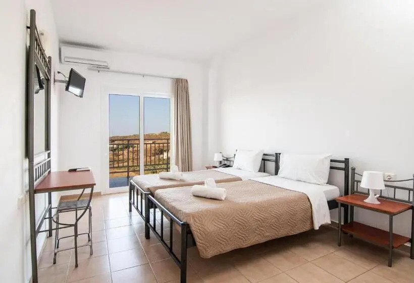 ファミリールーム, Chrissy S Paradise