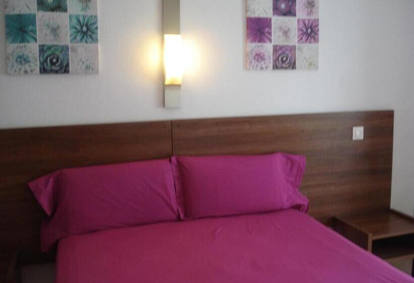 标准间, Hostal Margarita