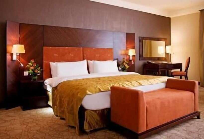 Quarto Deluxe, Swiss Belhotel Doha