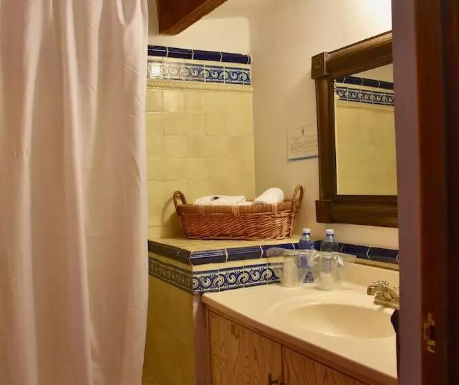 اتاق استاندارد با 2 تخت دوبل, Ana Catalina & Suites