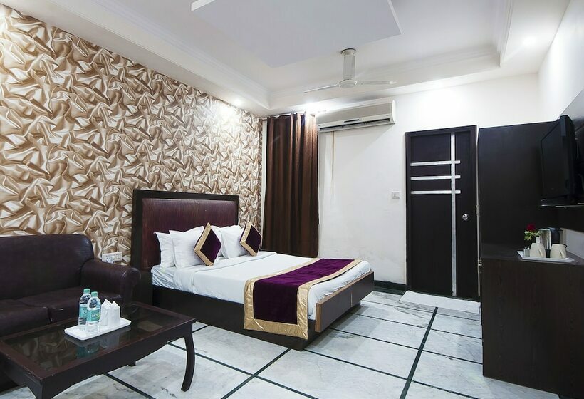 Номер Deluxe, Apra Inn